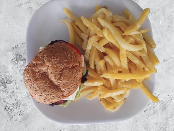 Chiken burger and chips